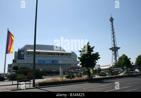 Außenansicht des Internationalen Congress Centrum und der Funkturm Radio Turm Berlin Deutschland Juni 2008 Stockfoto