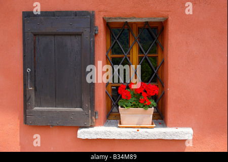 Mühle Haus Fenster Costar in Val Verzasca, Tessin, Schweiz. Europa Stockfoto