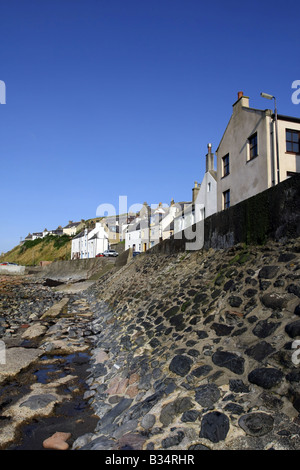 Ehemaliges Fischerdorf und den Hafen von Gardenstown an der Nordküste in Aberdeenshire, Schottland, Vereinigtes Königreich Stockfoto