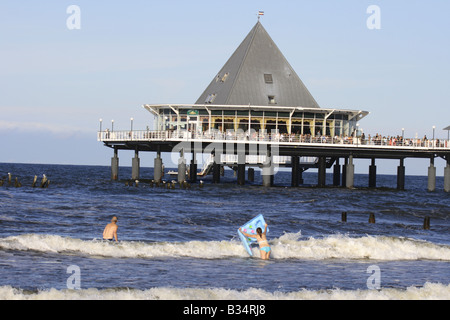 Seebruecke (Pier) Heringsdorf Mecklenburg Vorpommern Usedom Insel Deutschland Europa. Foto: Willy Matheisl Stockfoto