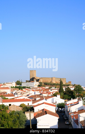 Panoramablick auf die Burg und Stadt von Portel, Alentejo, Portugal Stockfoto