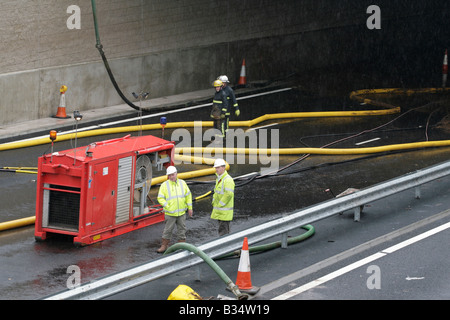 Belfast M1 Broadway Unterführung Flut Stockfoto