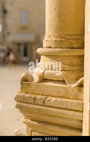 Reich verzierte Spalte Doms St. Stephan Hvar Kroatien Stockfoto