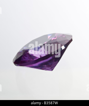 Runde-Schnitt Amethyst Edelstein (Lab erstellt) Stockfoto