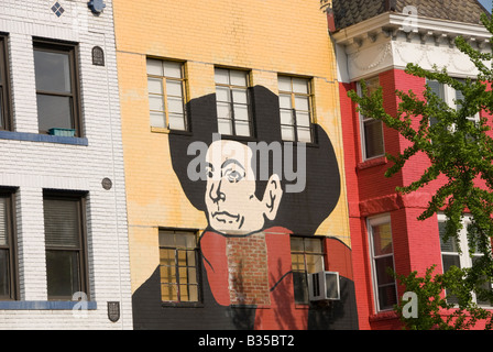 Wandbild an der Fassade von Gebäuden in der Nähe des 18. und Kalorama, Washington, DC. Stockfoto