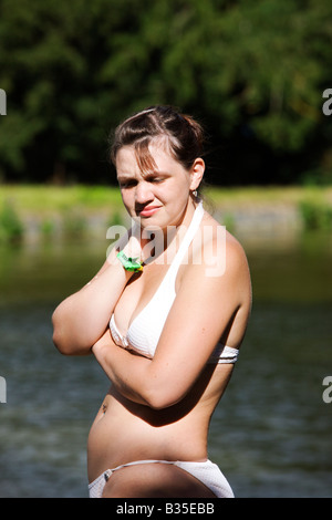 Frau am See am Geheimnis schwimmen, The Big Chill Festival 2008, Eastnor, Herefordshire Stockfoto