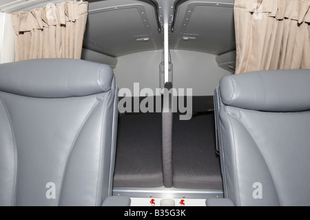 Cabin Crew-Ruhebereich auf Oberdeck der Air India Boeing 777-300ER Farnborough Airshow 2008 Stockfoto