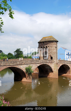 Mittelalterliche Monnow Bridge aus dem 13. Jahrhundert, Monmouth, Monmouthshire, Wales (Cymru), Großbritannien Stockfoto