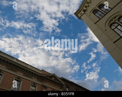 Schwarz / weiß Bild der obere Teil aus zwei Gebäuden. Stockfoto