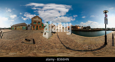 360-Grad-Panoramablick über Purfleet Quay und The Old Customs House in Kings Lynn Norfolk Stockfoto