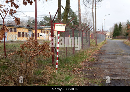 Melden Sie sich auf einer ehemaligen sowjetischen und polnischen Militärbasis in Redzikowo, Polen, wo die USA 10 Abfangraketen stützen wollen. Stockfoto