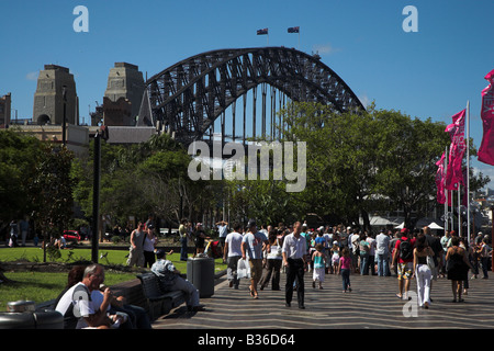 Blick vom Felsen Bereich der Sydney Harbour Bridge in Sydney, Australien. Stockfoto