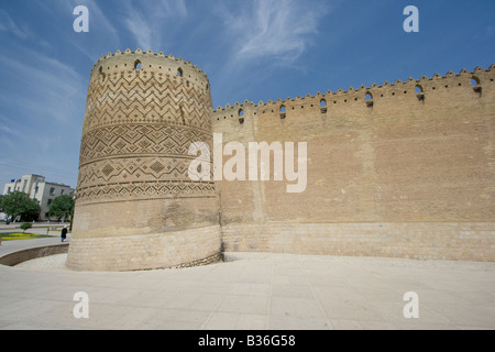 Berühmten Schiefen Turm auf der Zitadelle von Karim Khan in Shiraz, Iran Stockfoto