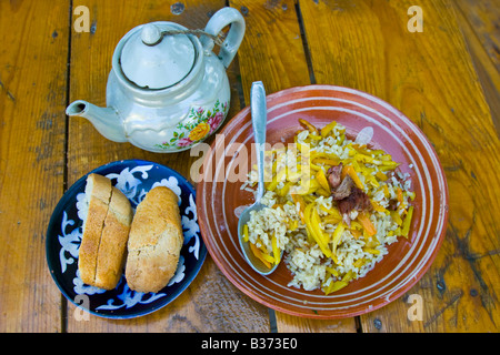 Plov in einer Chaikhana in Samarkand, Usbekistan Stockfoto