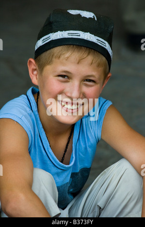 Lächelnde usbekischen Boy in Samarkand, Usbekistan Stockfoto