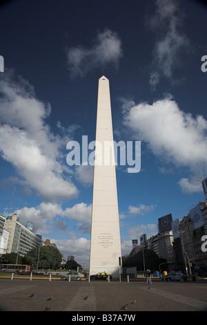 Die Oblisco am 9. Juli Avenue in Buenos Aires in Argentinien. Stockfoto