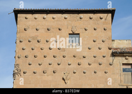 Haus der Muscheln Casa de Las Conchas Salamanca Spanien gebaut im Jahre 1514 für Königin Isabella Stockfoto