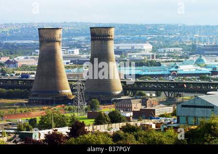 Tinsley cooling Towers, Sheffield, South Yorkshire fünf Tage bevor sie Kraft und Energie Firma E-ON UK abgerissen wurden Stockfoto