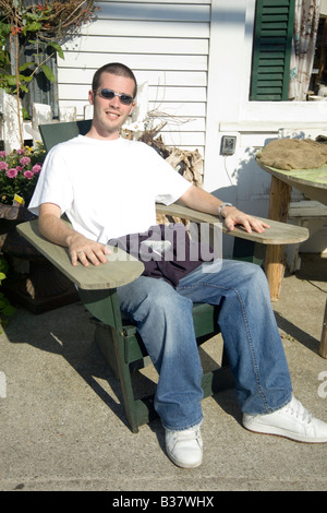 Entspannte junger Mann Stockfoto