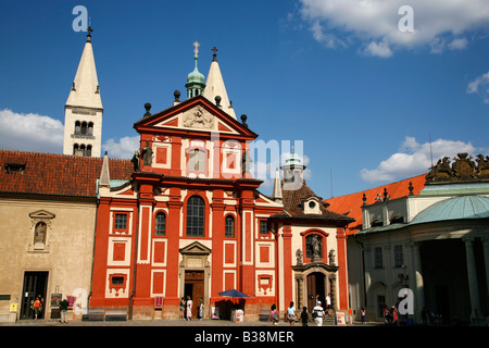 Aug 2008 - St George s Basilika am Hradschin Burg Bezirk Prag Tschechische Republik Stockfoto