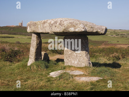 Lanyon Quoit, (Riesen Tabelle) ist eine berühmte Cornish Megalithic Grab in der Nähe von Madron und Morvah, West Penwith, Cornwall, England, UK Stockfoto