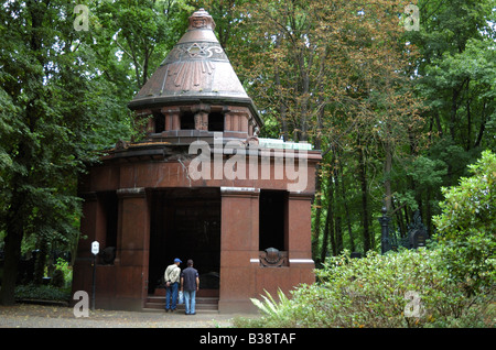Mausoleum im jüdischen Friedhof in Weißensee, Berlin Stockfoto