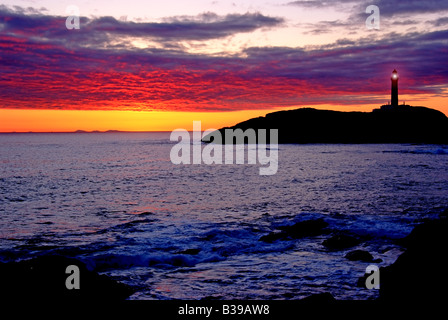 UK Schottland Argyll Ardnamurchan Point Leuchtturm bei Sonnenuntergang Stockfoto