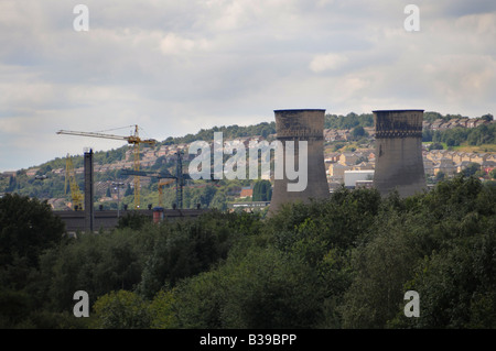 Ainsley Kühltürme 12 Stunden vor die Türme wurden am 24. August 2008 abgerissen,, Sheffield, England, Großbritannien Stockfoto