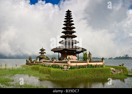 Ulun Danu Tempel auf Lake Bratan, Bali, Indonesien Stockfoto