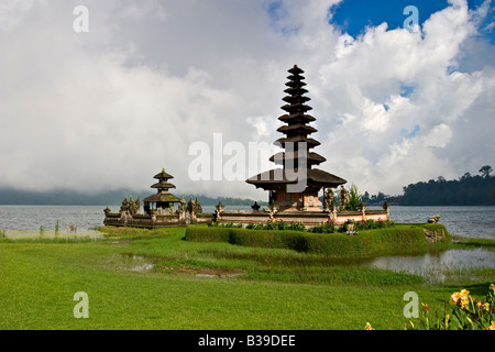 Ulun Danu Tempel auf Lake Bratan, Bali, Indonesien Stockfoto