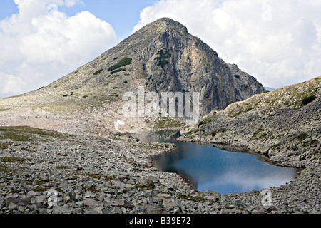 Gazei Peak und Gazeiski See in World Heritage Site Nationalpark Pirin Bulgarien Stockfoto