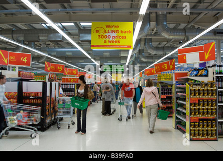 ASDA Supermarkt - Milton Keynes - Buckinghamshire Stockfoto