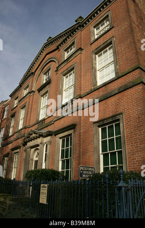 Stadt von Derby, England. Pickford Haus Museum des georgischen Lebens und historischen Kostüm, gelegen am Derby Mönch Tor. Stockfoto