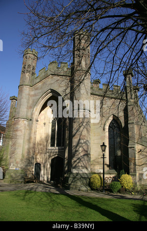 Stadt von Derby, England. Sir Francis Goodwin entworfen neugotischen Architektur St. Johannes Evangelist-Kirche. Stockfoto