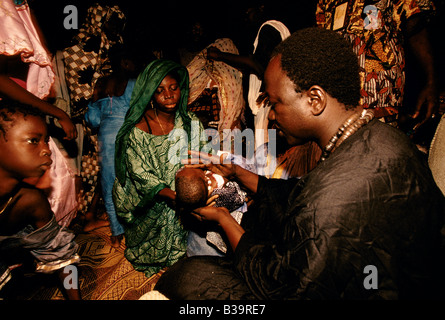 ANHÄNGER "TOUBA, AFRIKAS WENIG MEKKA", HOMMAGE AN SCHEICH DIGUEL HERBST, 1996 Stockfoto