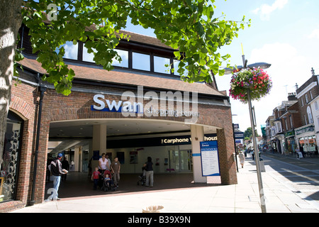 Einkaufszentrum Ortsmitte Leatherhead Surrey uk Stockfoto