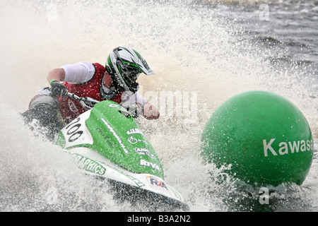 Rundung der Boje 2007 Jet-Ski-Meisterschaften auf dem River Tees in Stockton on Tees Stockfoto