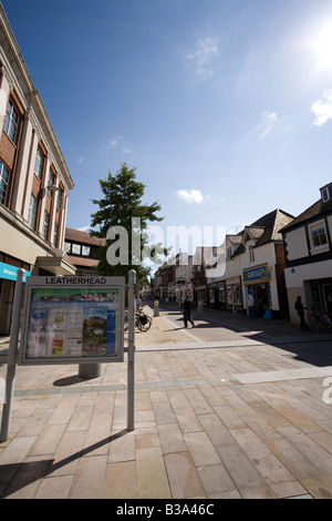 Einkaufszentrum Ortsmitte Leatherhead Surrey uk Stockfoto