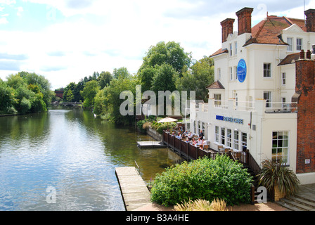 Blue River Cafe und Themse Riviera Hotel, Themse, Maidenhead, Berkshire, England, Vereinigtes Königreich Stockfoto