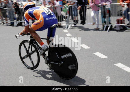 Ein Radfahrer aus der Rabobank-Team von Cholet Zeitfahren bei der Tour De France 2008 Stockfoto