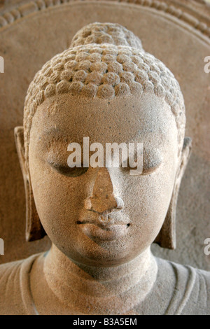 Das Gesicht der indische Statue des Buddha von Sarnath nahe Benares (Varanasi) platziert jetzt im British Museum in London Stockfoto