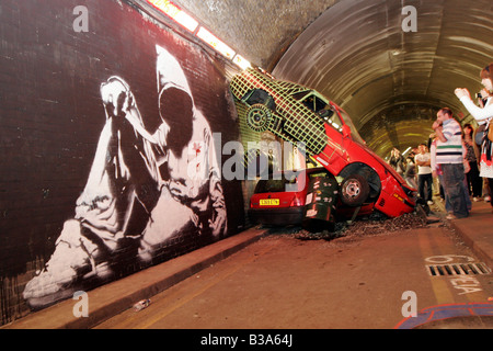 Selbst leid Hoodie - Streetart von Banksy seinen Dosen-Festival 2008 in Londons Leake St Stockfoto
