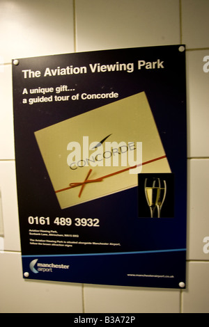 der Aviation viewing Park Werbeplakat Führung ein einzigartiges Geschenk Concorde Manchester Airport Stockfoto