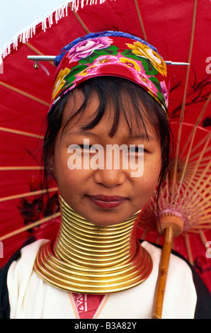 Thailand, Chiang Rai, Long Neck Karen Hilltribe, lange Hals Frau Stockfoto