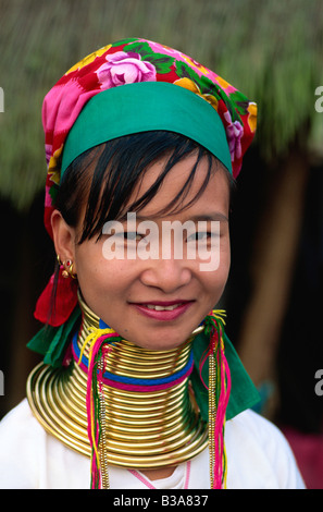 Thailand, Chiang Rai, Long Neck Karen Hilltribe, lange Hals Frau Stockfoto