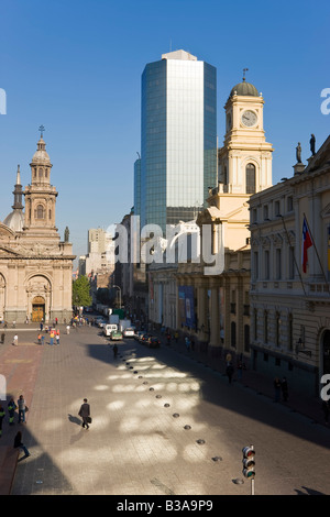 Chile, Santiago, Kathedrale Metropolitana & Museum Historico Nacional in Plaza de Armas Stockfoto