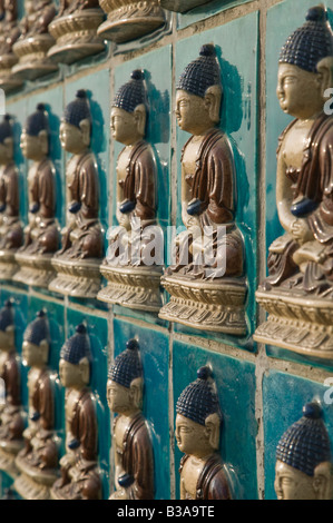 China, Peking, Xicheng District, Behai Park, mehrere Buddhas auf dem Yongan Tempel Stockfoto