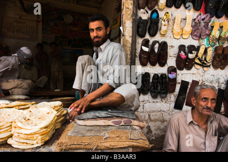 Pakistan, North West Frontier Province, Peshawar, Bäckerei Stockfoto