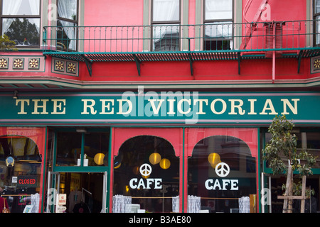 Die Red Victorian Bed And Breakfast und Frieden Cafe auf der Haight Street, San Francisco Stockfoto