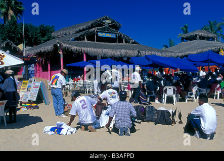 Mexikaner, Mexikaner, Erwachsene, Männer, Anbietern, Strand, Playa El Medano, Medano Strand, Cabo San Lucas, Baja California Sur, Mexiko Stockfoto